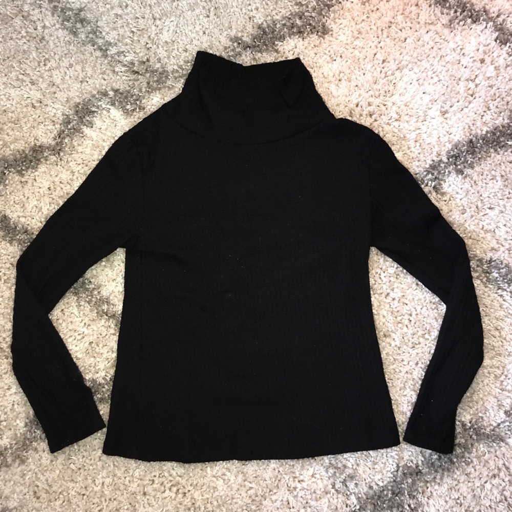 Black Long-sleeve Turtleneck